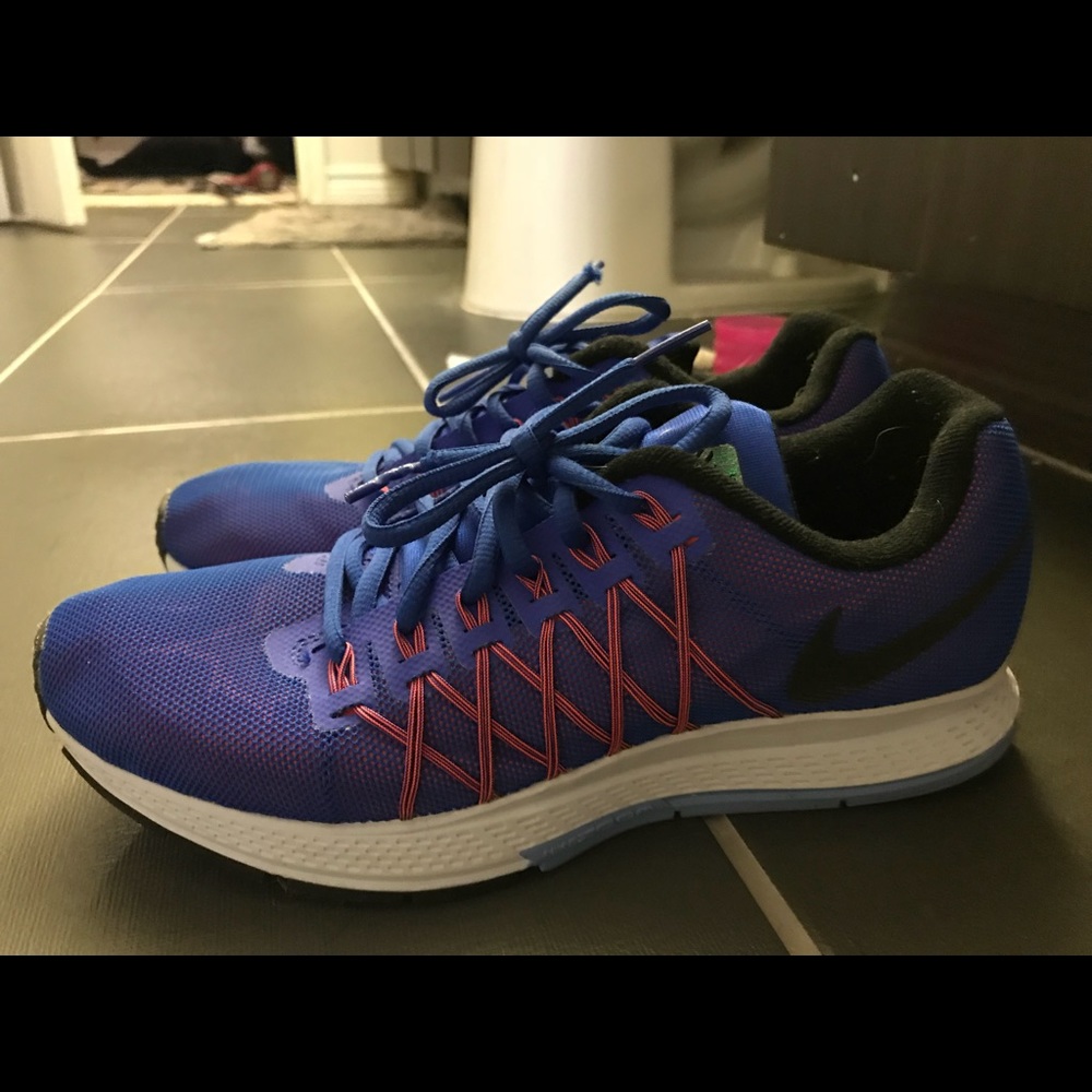 Nike shoes (men’s or women’s)